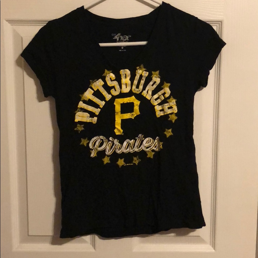 Pirates tee
